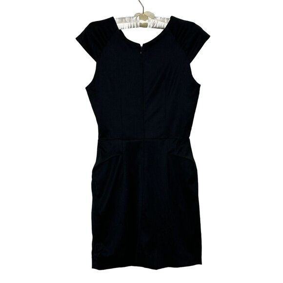 Alice + Olivia  Wool Blend Cap Sleeve Dress Size 0 Black Pinstripe Career Office - Picture 2 of 9